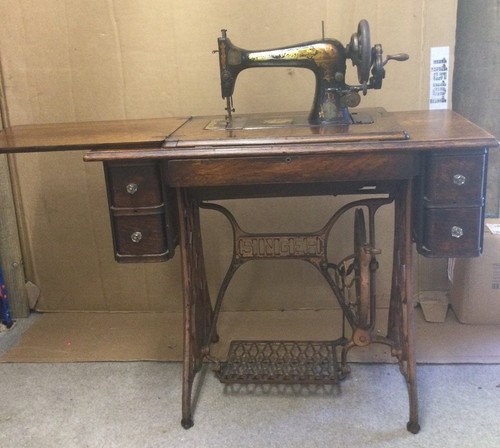 Antique 1911 singer - antique,